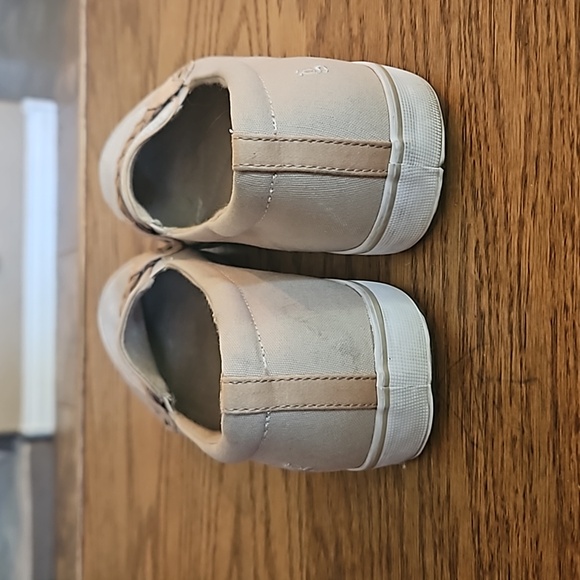 Grasshoppers Women's Ortholite Memory Foam Tan Slip on Loafers Boat Shoe size 11 - Picture 8 of 9